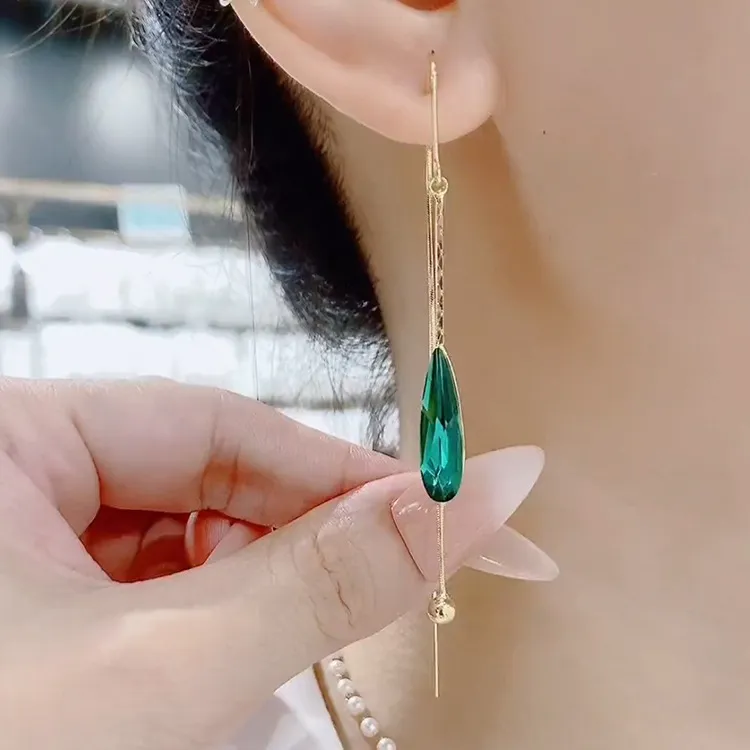 South Korea’s New Long Green Drop Crystal Earstring Fashion Temperament Simple Tassel Earrings Women’s Jewelry